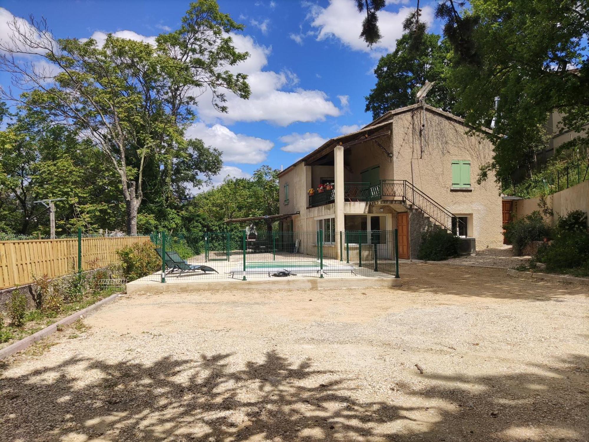 Maison Confortable A Ansouis Dans Le Luberon Kültér fotó